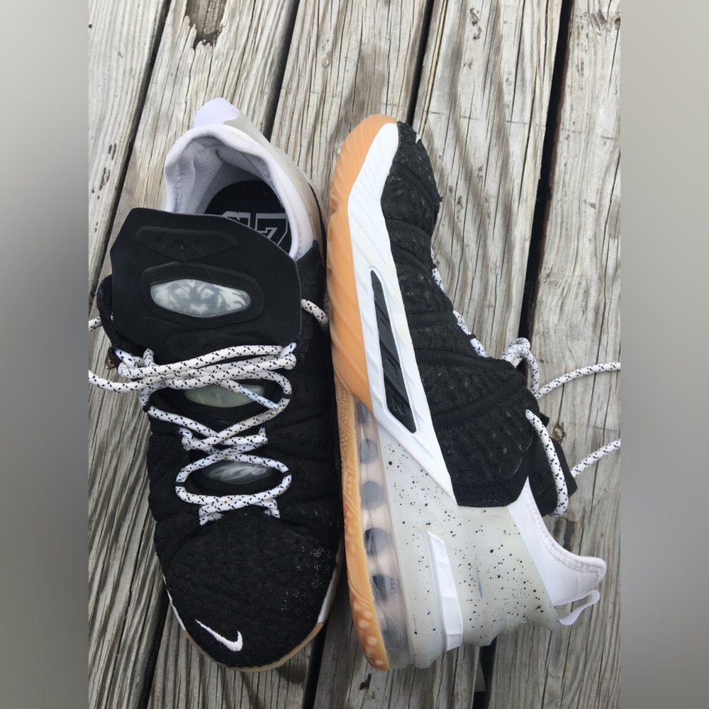 Nike Lebron 18 XVIII Black White Gum Size 7Y youth shoes sneakers CW2760-007